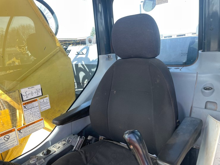komatsu-pc308-image-73