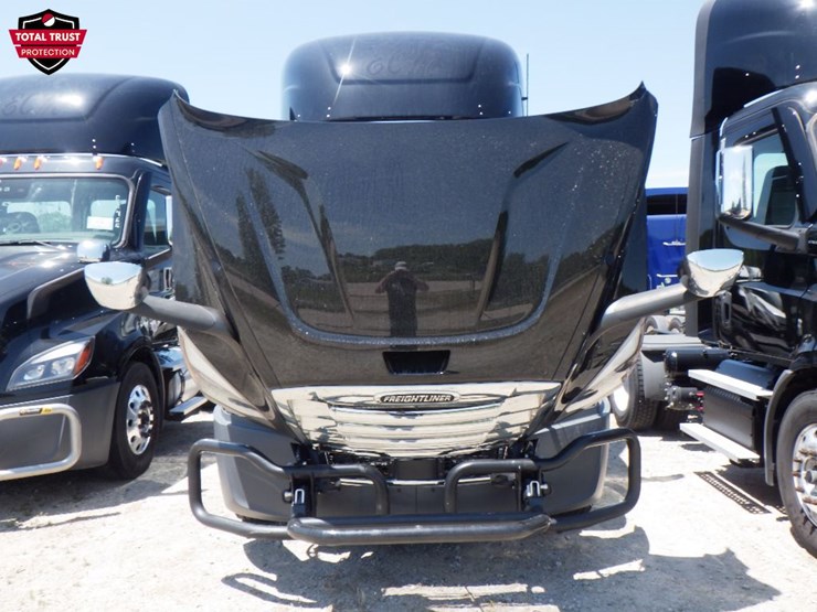 2022-freightliner-cascadia-116-image-19