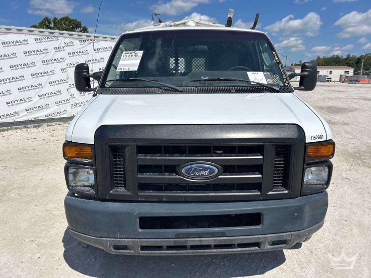 2009-ford-cargo-image-28