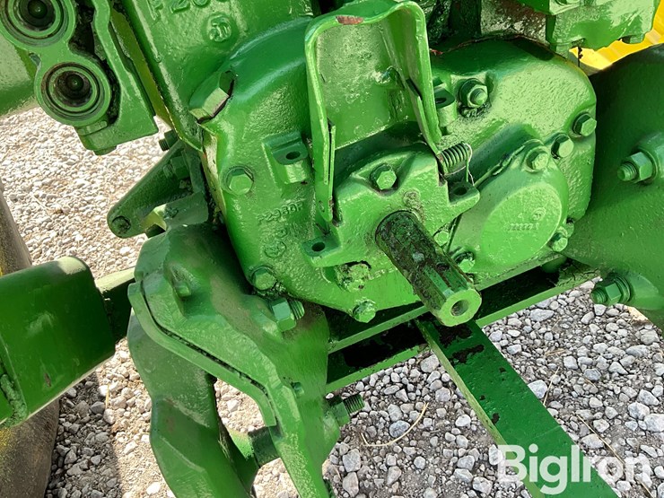 1956-john-deere-720-image-12