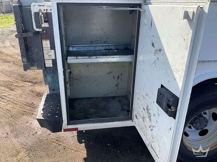 2019-ford-f450-image-40