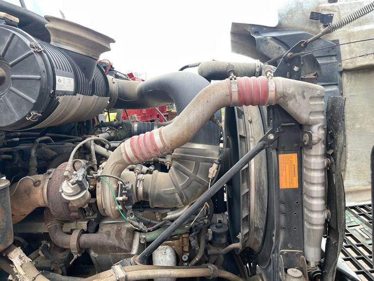 #4030-•-2005-mack-tractor-unit-18-image-104