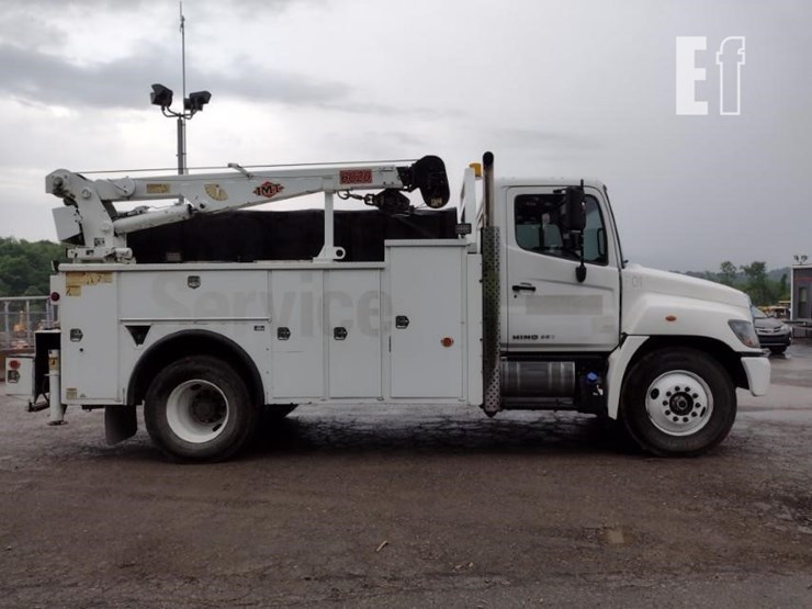 2015-hino-338-image-3
