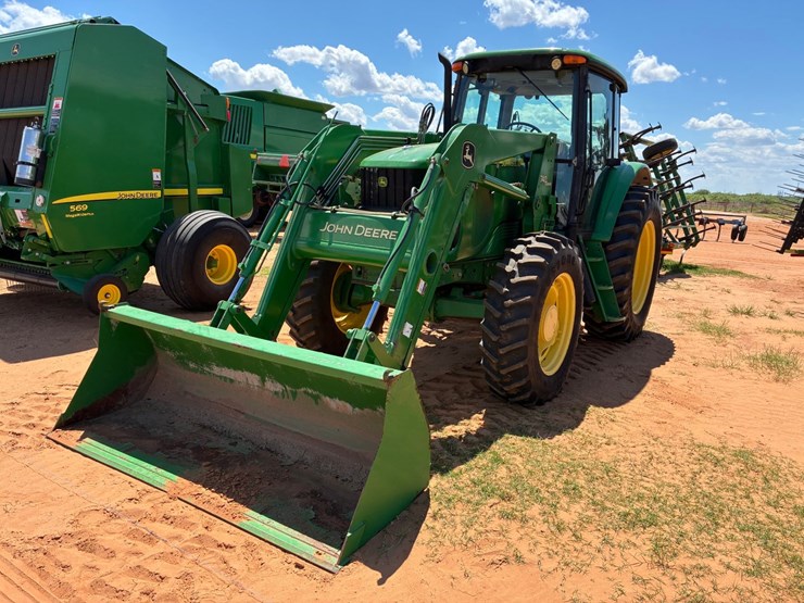 2003-john-deere-6715-image-1