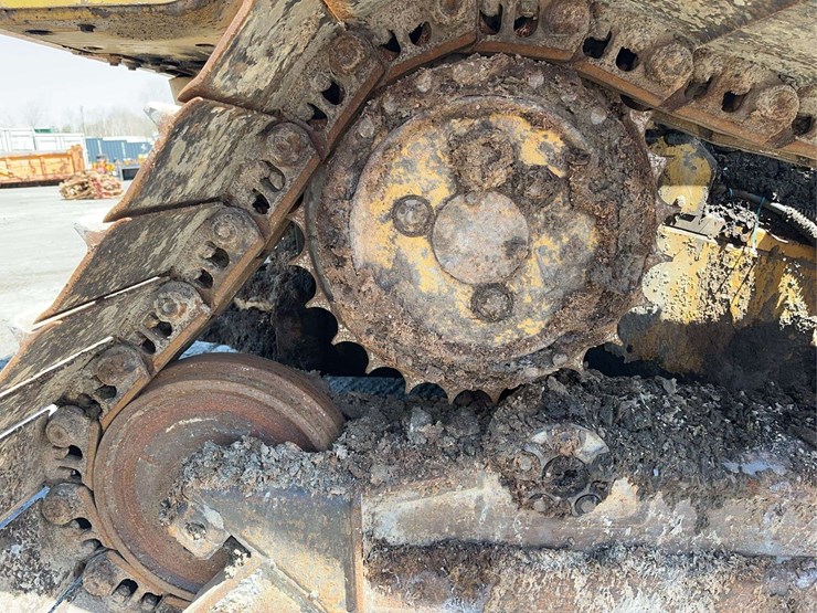 caterpillar-d5n-lgp-image-16