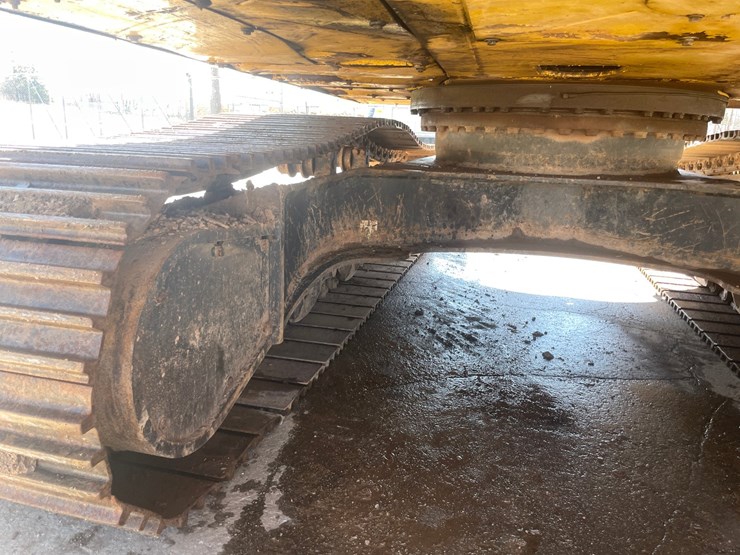 2015-komatsu-pc360-lc-10-image-35