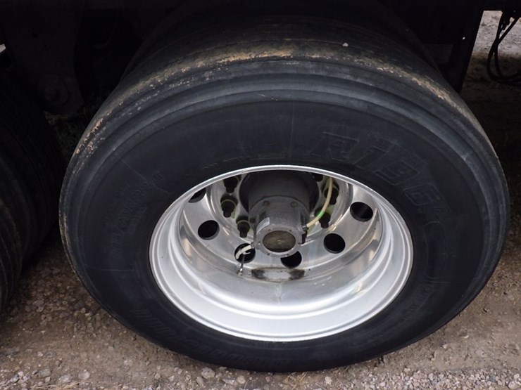 2019-utility-3000r-image-8