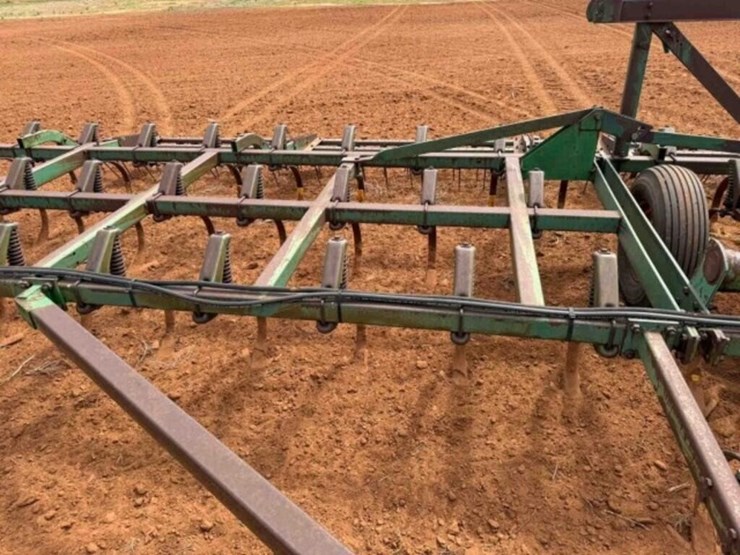 john-deere-4010-image-9