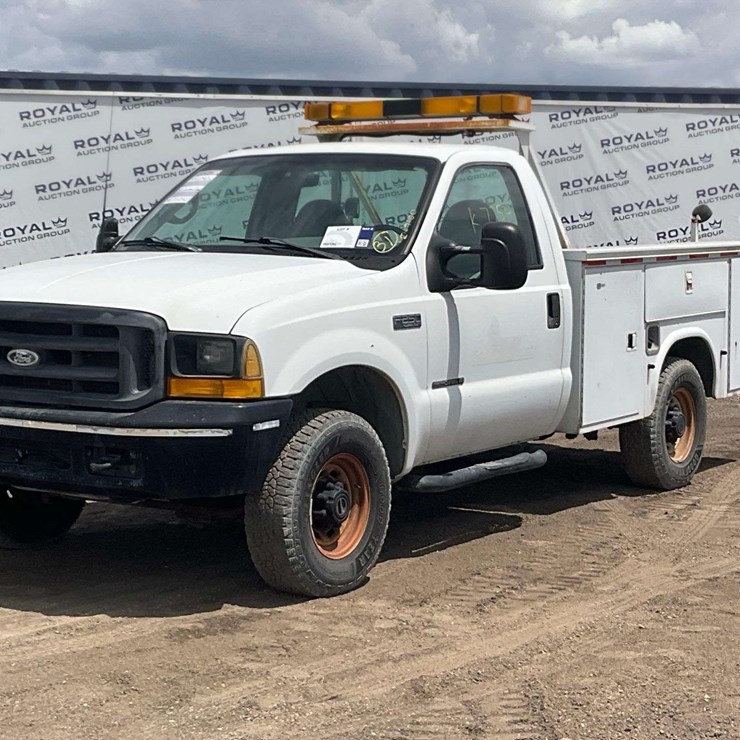 2000 FORD 2000