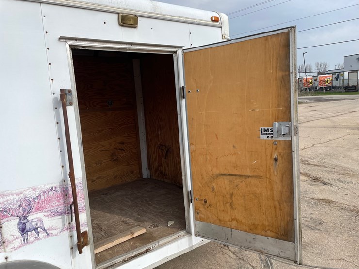 #4040-•-haulmark-enclosed-trailer-image-29