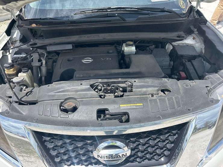 2016-nissan-pathfinder-image-7