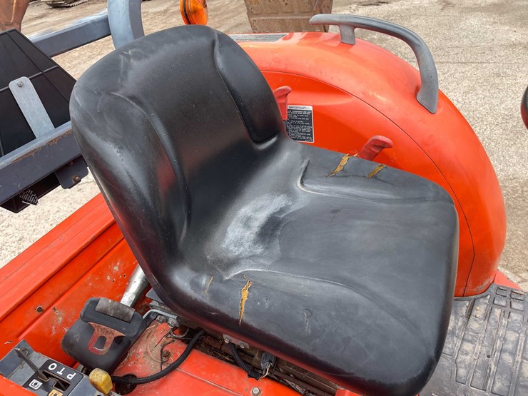 #4054-•-kubota-tractor-image-44