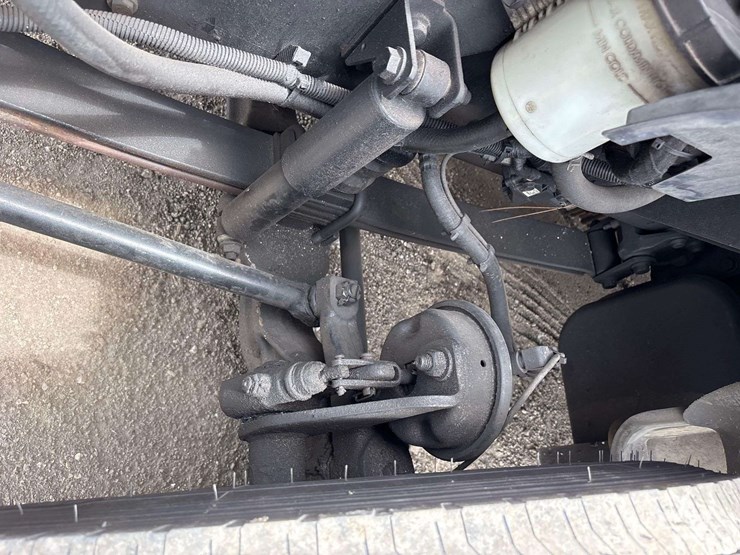 2015-ford-f750-image-21
