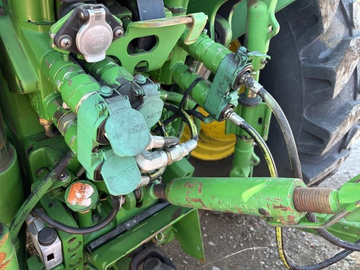 john-deere-6410-image-25