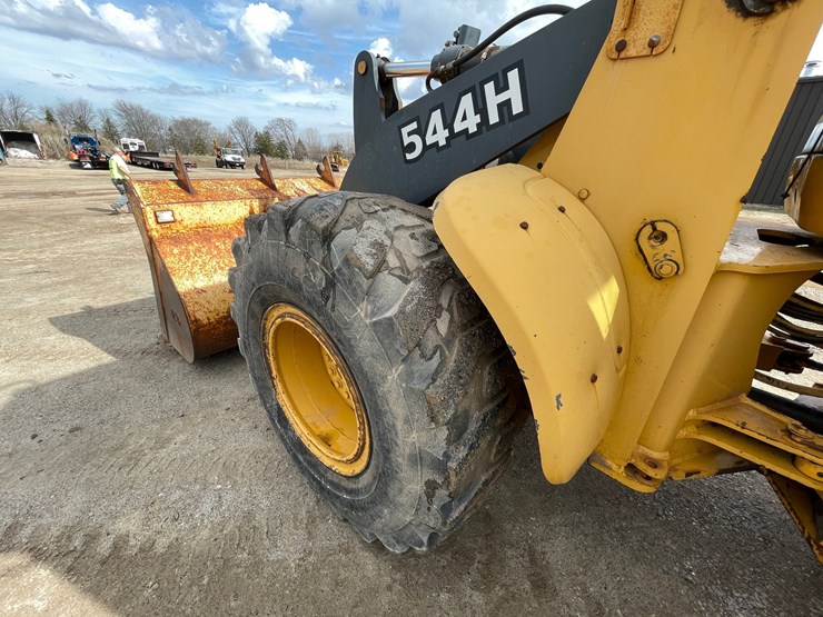 2000-deere-544h-image-15