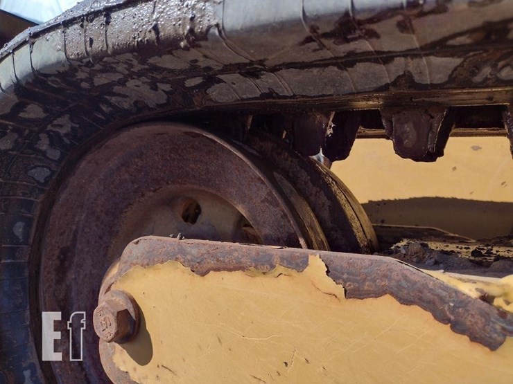 2019-caterpillar-299d2-xhp-image-25