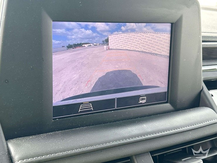 2023-chevrolet-tahoe-image-16