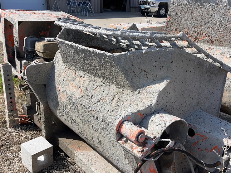gas-powered-masonry-site-mixer-image-13