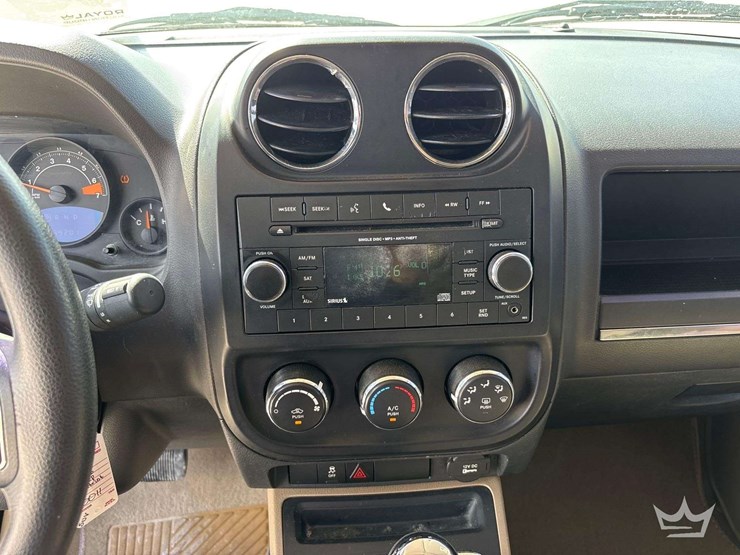 2016-jeep-patriot-image-18