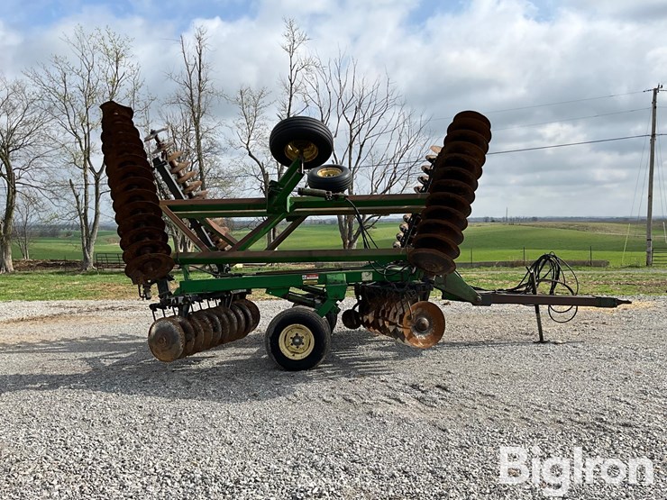 john-deere-630-image-4