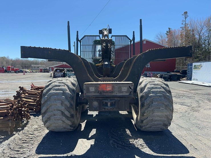 2017-john-deere-1910-image-6