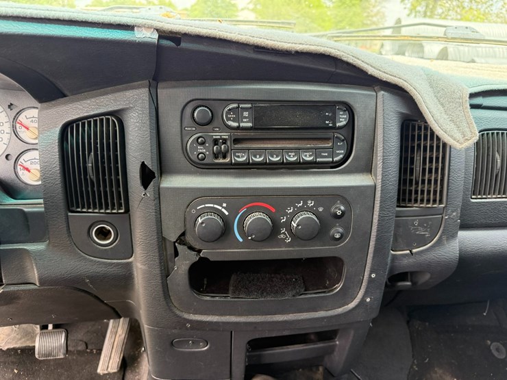 2003-dodge-ram-2500-image-43