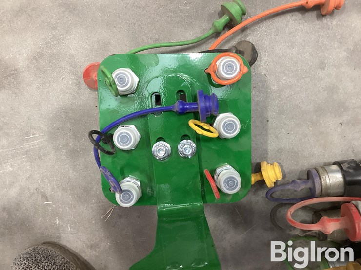 john-deere-6-image-11