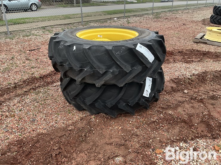 john-deere-28-image-3