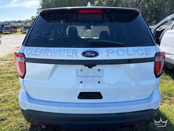 2017-ford-explorer-image-19