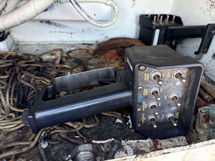 2007-auto-crane-8406h-image-24