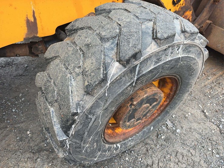 2010-jcb-3cx-image-13