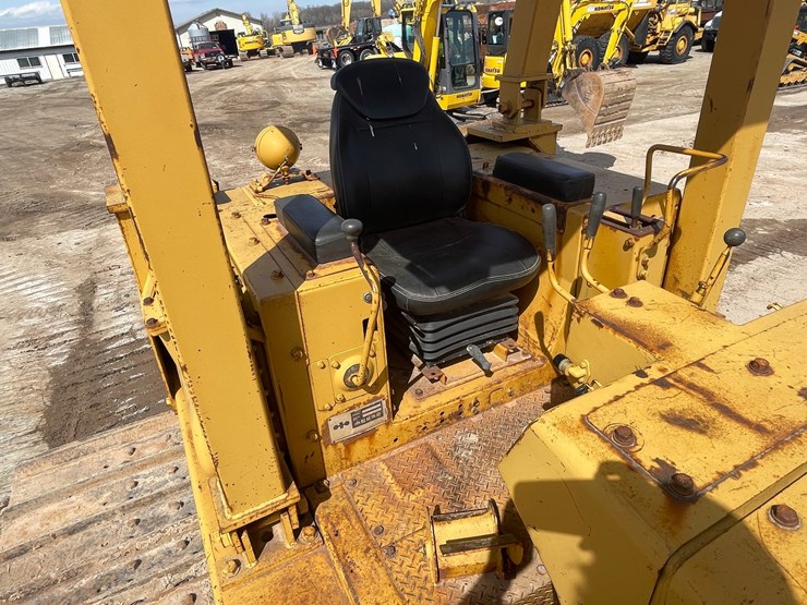 #4035-•-1986-komatsu-dozer-image-52