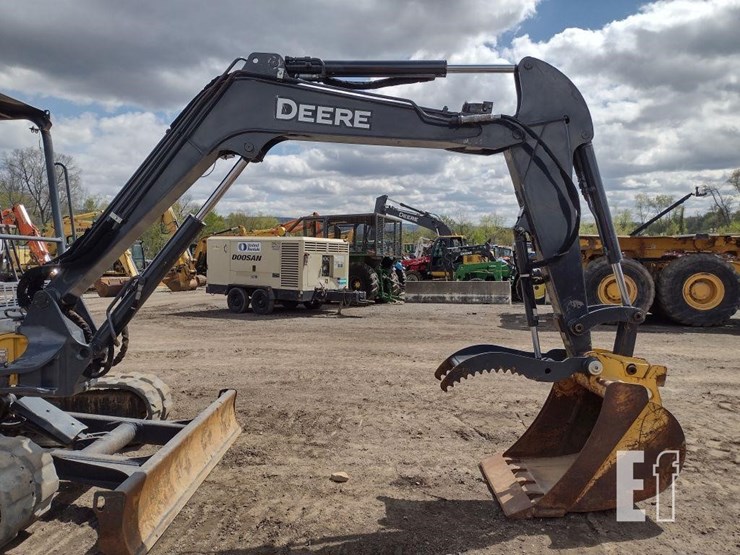 2015-deere-50g-image-29