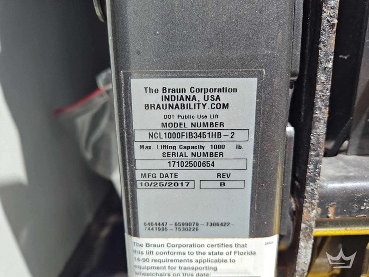 2017-ford-e450-image-22