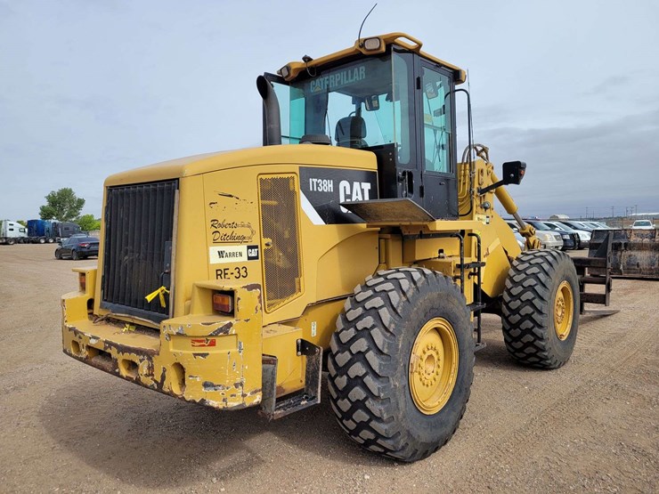 caterpillar-it38h-image-15
