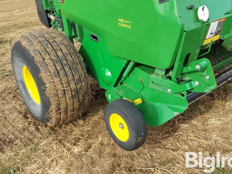 2023-john-deere-560m-image-12
