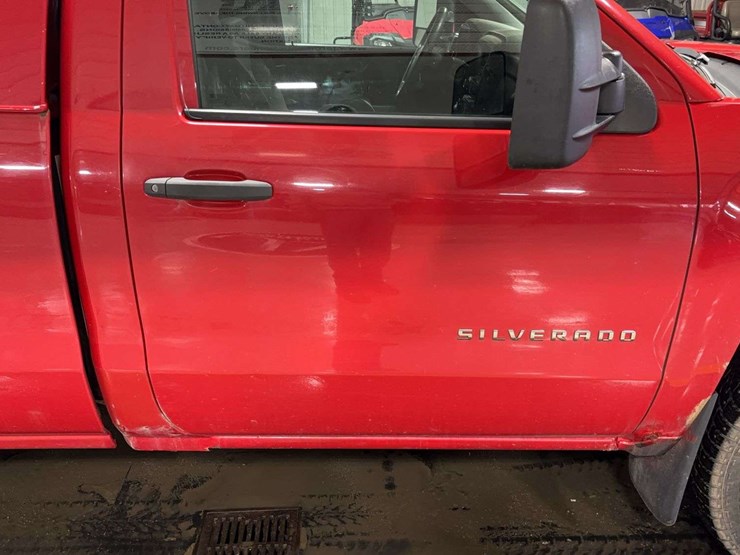 2015-chevrolet-silverado-1500-image-30