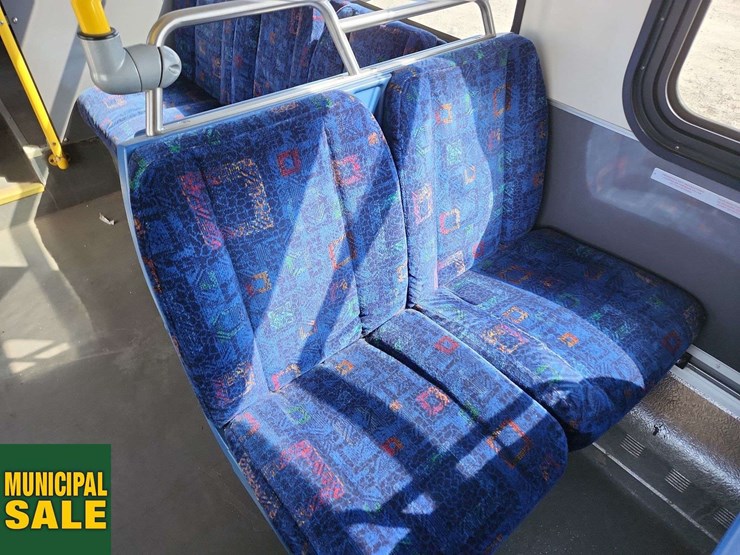 2006-new-flyer-d40lf-image-35