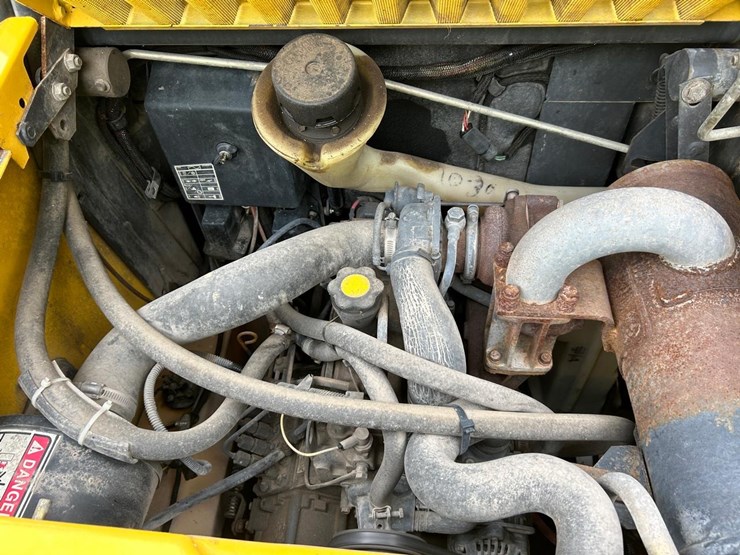 new-holland-l170-image-14
