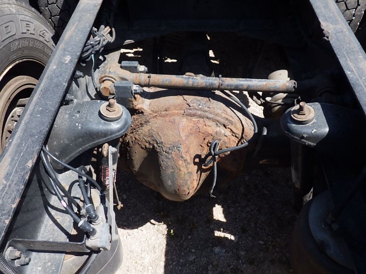 2016-kenworth-t680-image-15