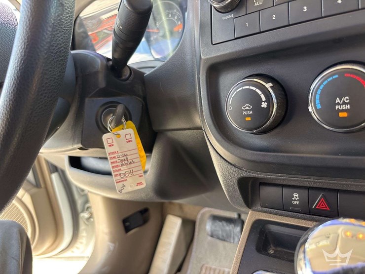 2016-jeep-patriot-image-16