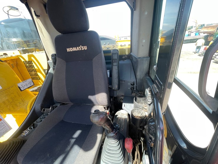 2022-komatsu-pc238us-lc-11-image-58