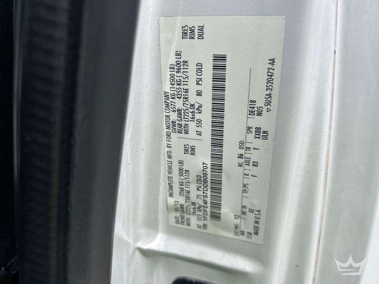 2013-ford-e450-image-5