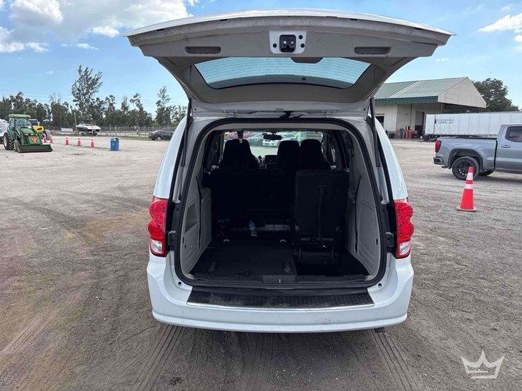 2017-dodge-grand-caravan-image-20