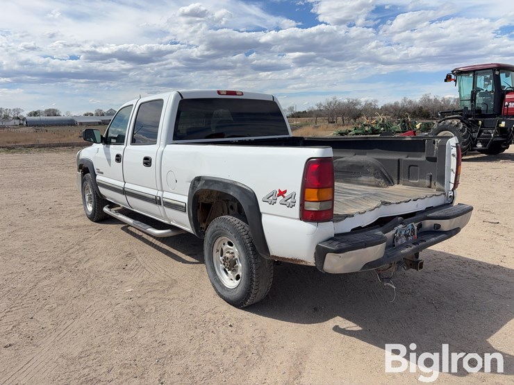 2002-chevrolet-silverado-2500-image-7