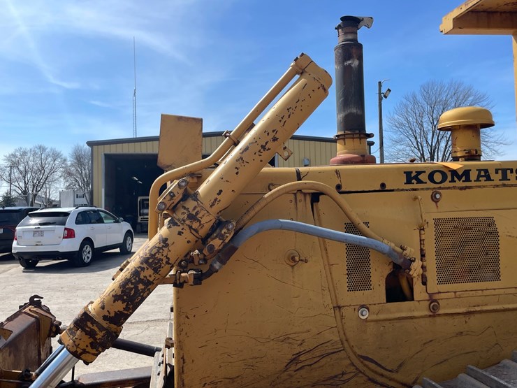#4035-•-1986-komatsu-dozer-image-33