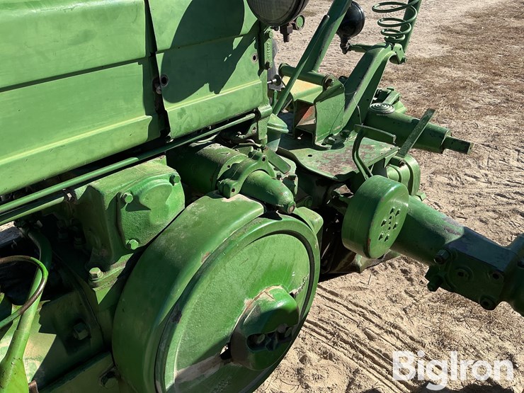 john-deere-b-image-9