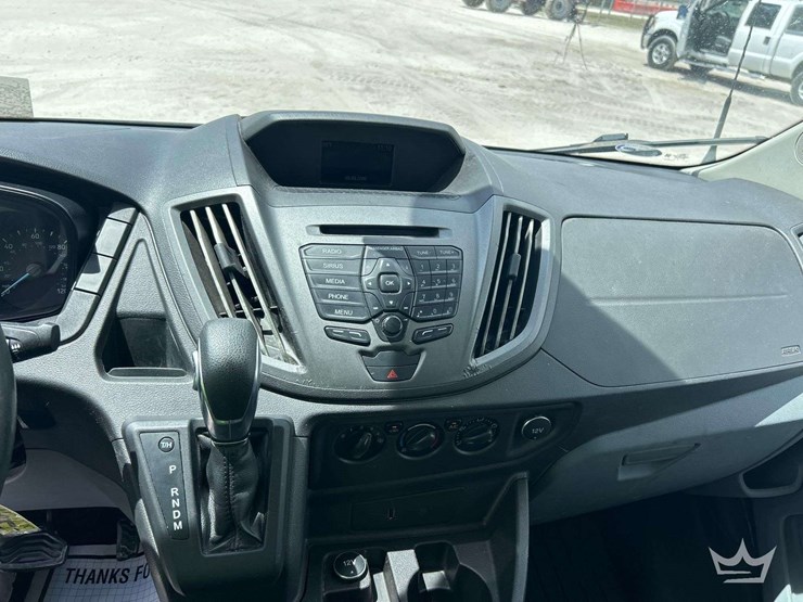 2017-ford-transit-image-15