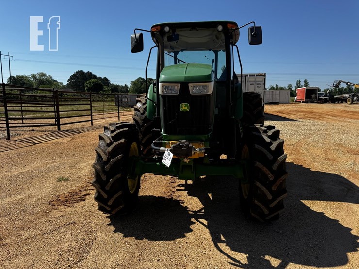 2015-john-deere-6115d-image-7