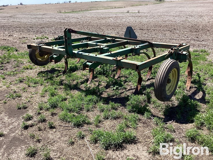 john-deere-1610-image-1